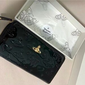 Vivienne Westwood zip wallet